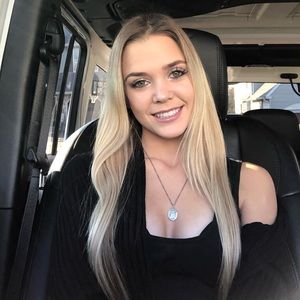 Meet your Posher, Samantha